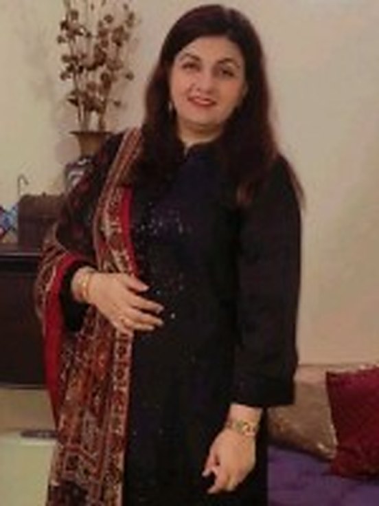 Anoosha Khan
